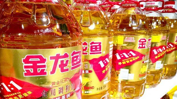 上市首日大涨118%，市值超3000亿！金龙鱼是下一个茅台？别当真